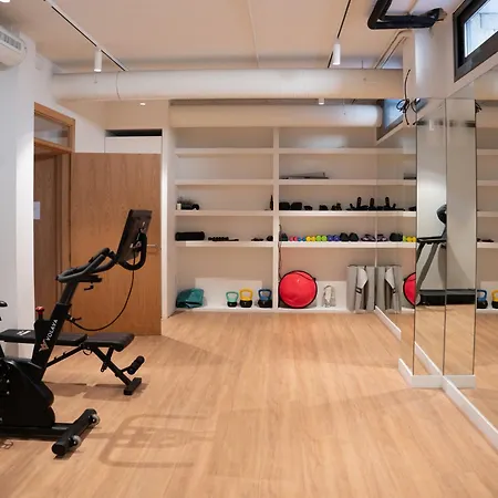 Circles House Coliving & Coworking דירה